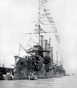 Бронепалубный крейсер "Аскольд" в Порт-Артуре